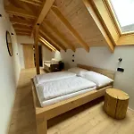Kolnicka 3*